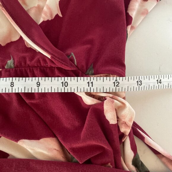 Lux & Co Floral Jersey Knit Wrap Maxi Dress in Burgundy, V-Neck, Short Sleeve, S - Picture 6 of 7